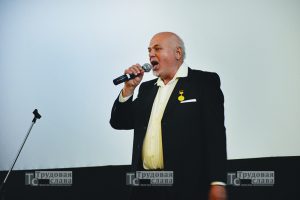 Виктор Манёнок